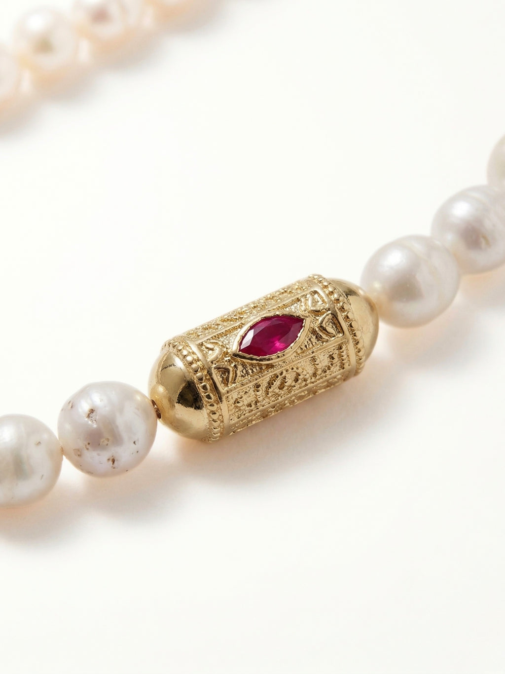 Talisman Red Pearls